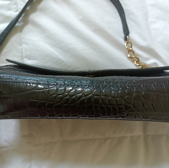 Vintage Y2K Liz Claiborne Shoulder Bag with Gold Chain Strap - Picture 3 of 9